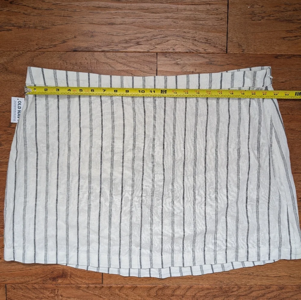 NWT Old Navy Women's Linen Blend Cream and Black Striped Mini Skirt XXL